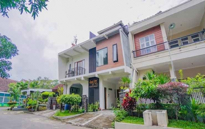 Exterior & Views 1, Angler Guest House, Malang