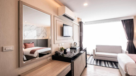 Premium King Suite