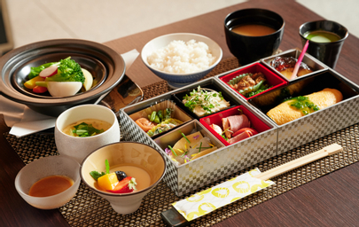 Food & Drinks 6