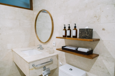 Bathroom 20