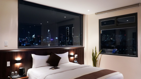 King Deluxe Room - City View