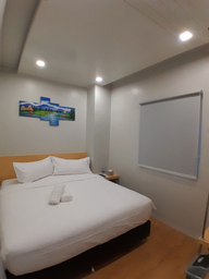 Bedroom 3, TravelBiz Hotel, Medan