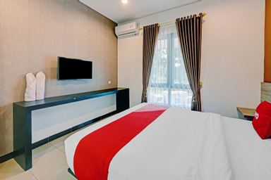 Bedroom 3, Capital O 90497 Navaya Guest House, Banyumas