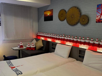 Room 9