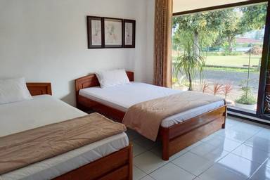 Bedroom 4, Villa Vanda, Malang