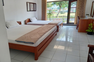 Bedroom 2, Villa Vanda, Malang