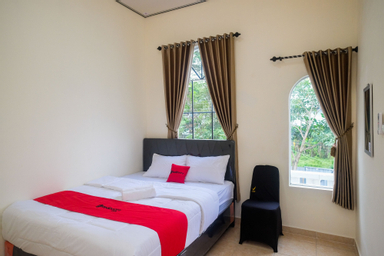 Bedroom 4, RedDoorz near Terminal Bus Purwokerto, Banyumas