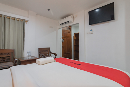 RedDoorz @ Arwiga Hotel near RS Hasan Sadikin Bandung
