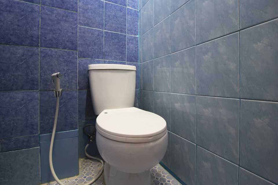 Bathroom, OYO Life 2273 Pratama Homestay, Bandar Lampung