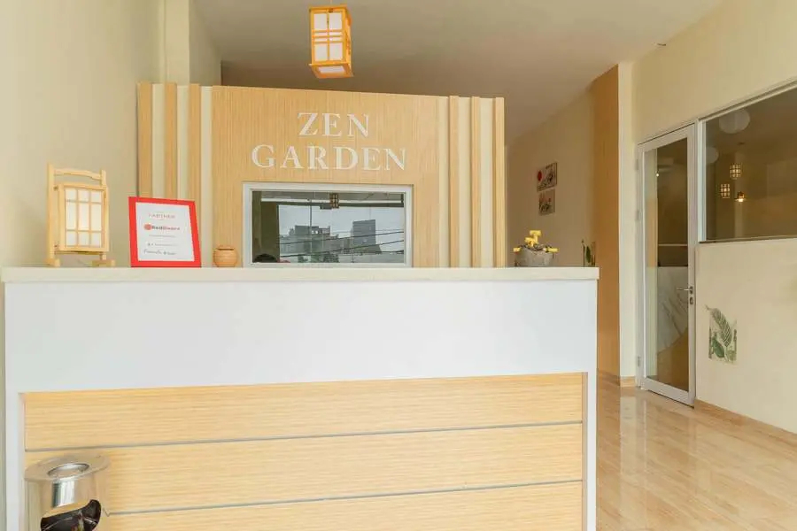 Public Area 2, RedDoorz Plus @ Grogol Jakarta, West Jakarta