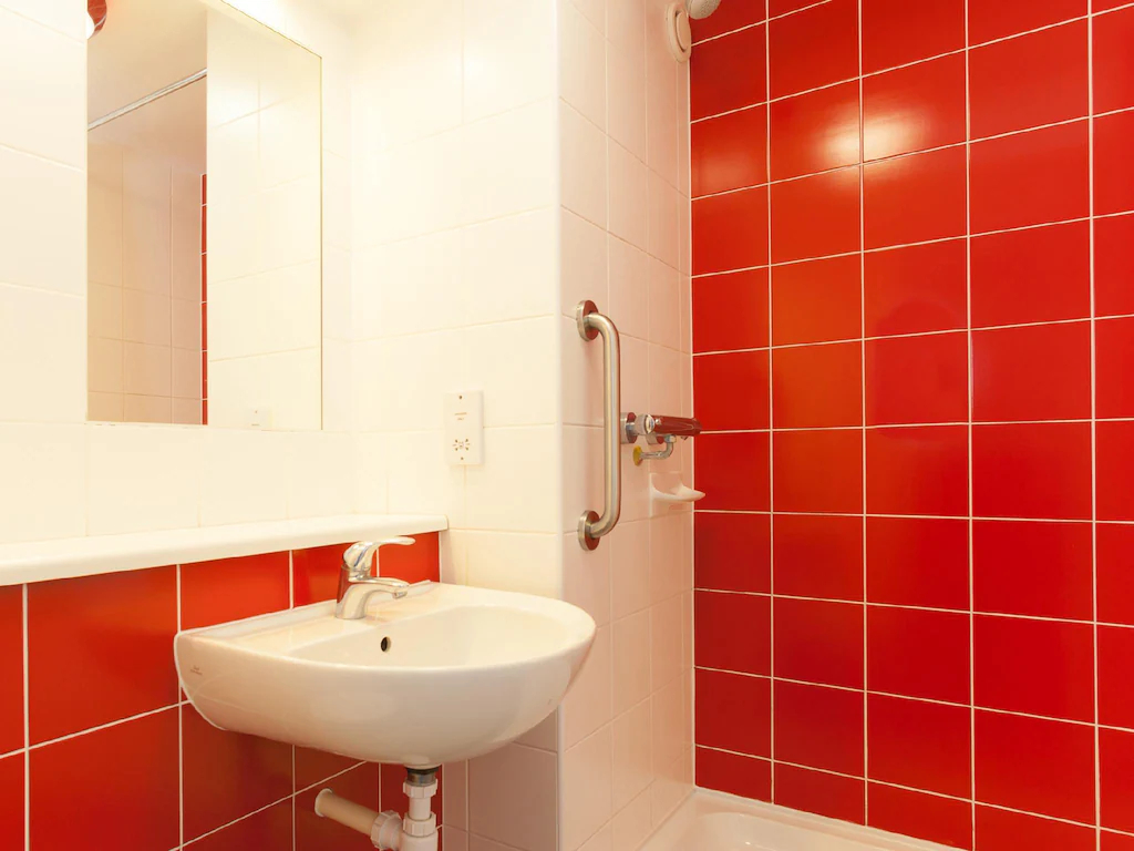 Bathroom 4, Travelodge Middlesbrough, Middlesbrough