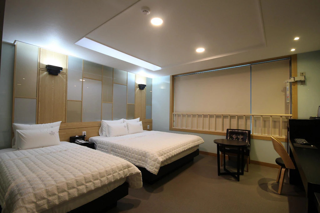 Bedroom 5, MGM Hotel Busan, Jung