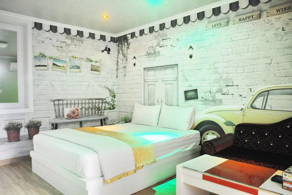 Bedroom 4, W Motel Andong, Andong