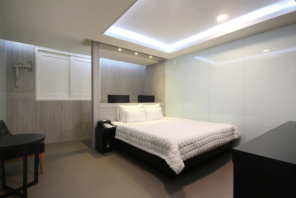 Bedroom 4, MGM Hotel Busan, Jung