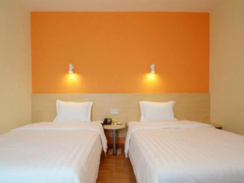 Bedroom 4, 7 Days Inn Shuibei Jewelry Shop, Shenzhen
