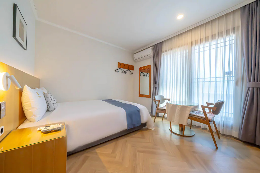 Bedroom 5, Goodstay Hotel Amaranth, Sokcho