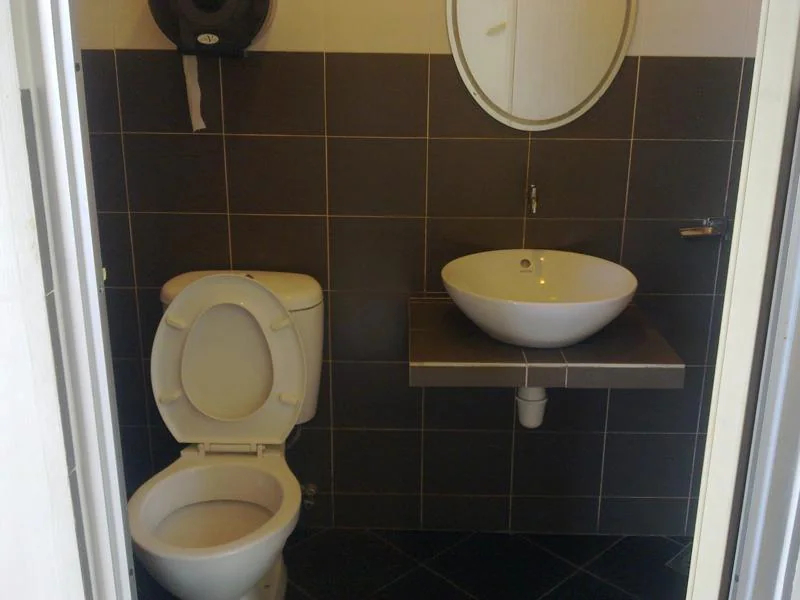 Bathroom 5, JS Motel, Langkawi