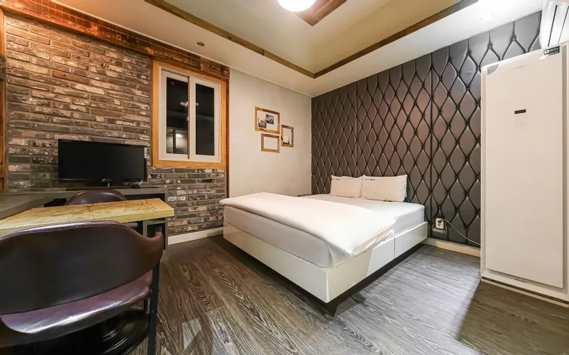 Bedroom 4, Gyeongsan Today, Dong