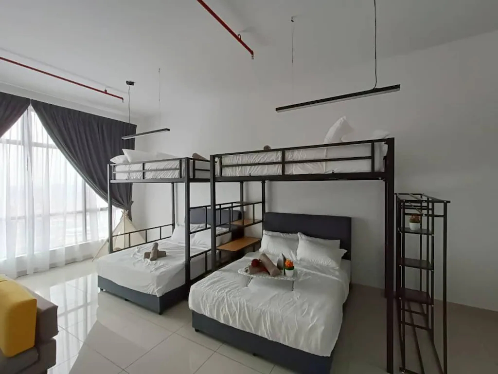 Bedroom 3, Austin 18, Friendly Sky by Antlerzone, Johor Bahru