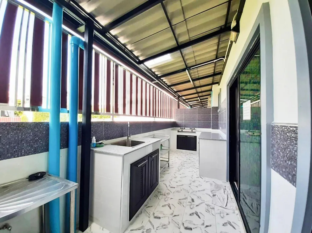 Others 4, Lovely Pool Villa Huahin  4 Bedrooms 12-20 Pax, Hua Hin