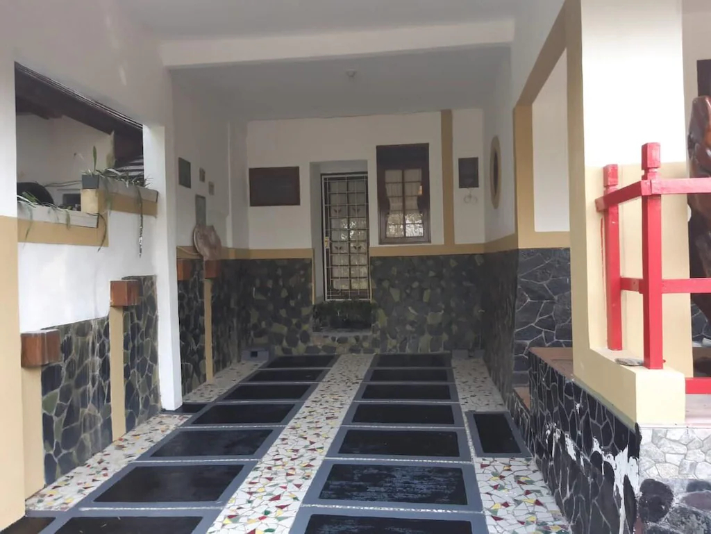 Others 3, Guest House Sakura F3, Bogor