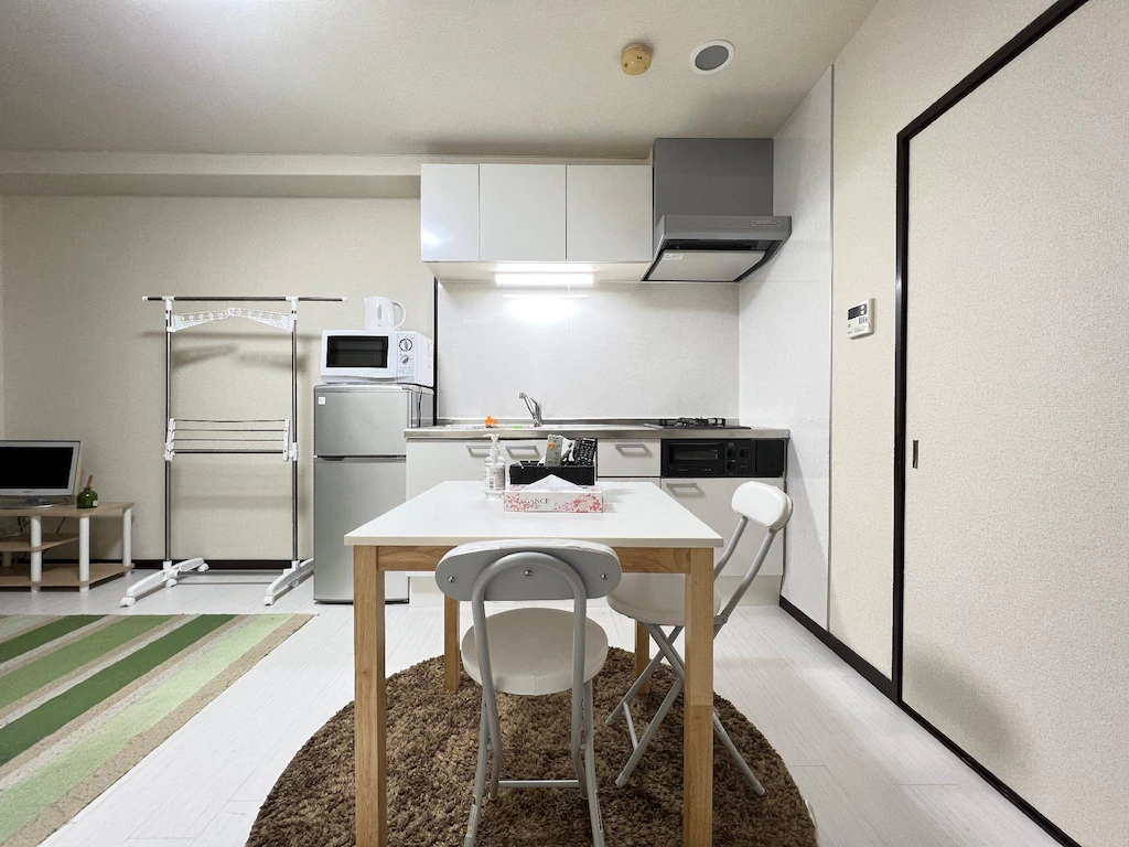 Others 5, Gojo sefi-apartment 101, Kyoto