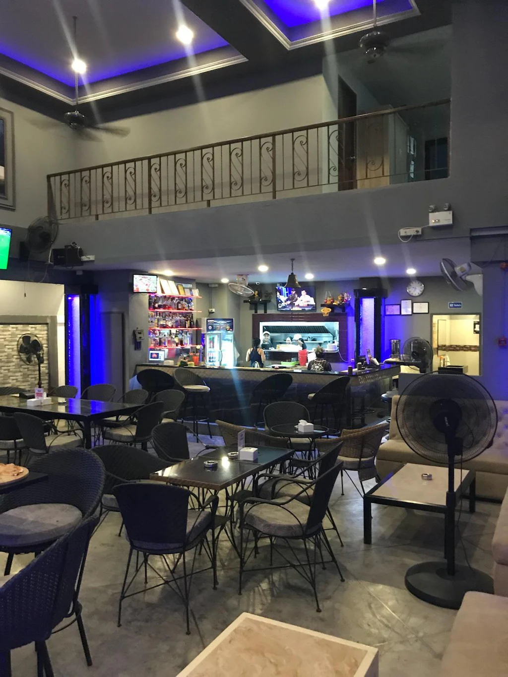 Food & Drinks 5, Korandos Bar & Guesthouse, Pattaya