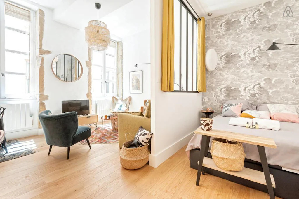 Others 4, Fabulous Apartment in Vieux Lyon, Rhône