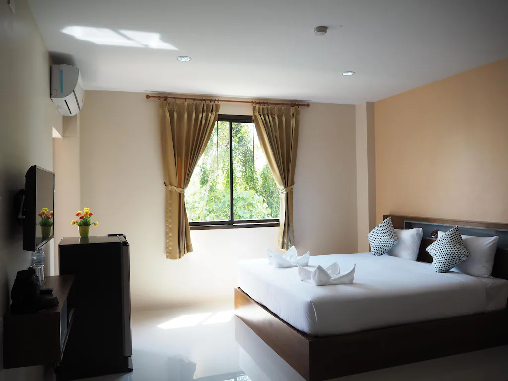 Bedroom 3, Regent Room Hotel, Muang Surat Thani