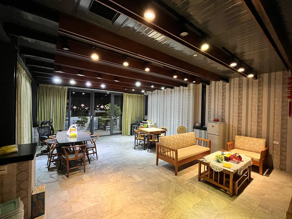 Others 3, Warm and comfortable roof villa, Changhua