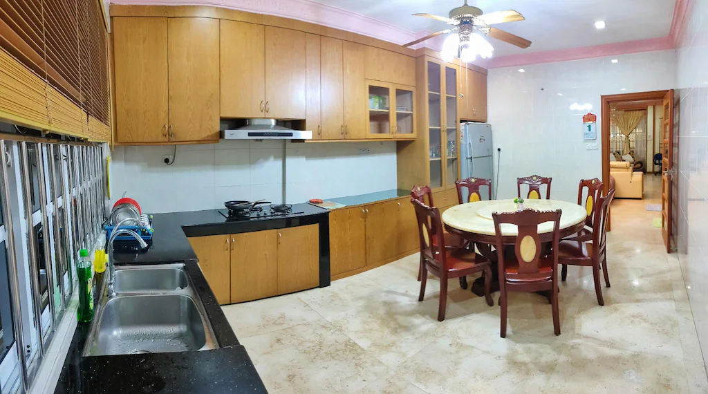 Others 3, AT Homestay Sibu - Semi D, Large Parking, UniFi, Sibu