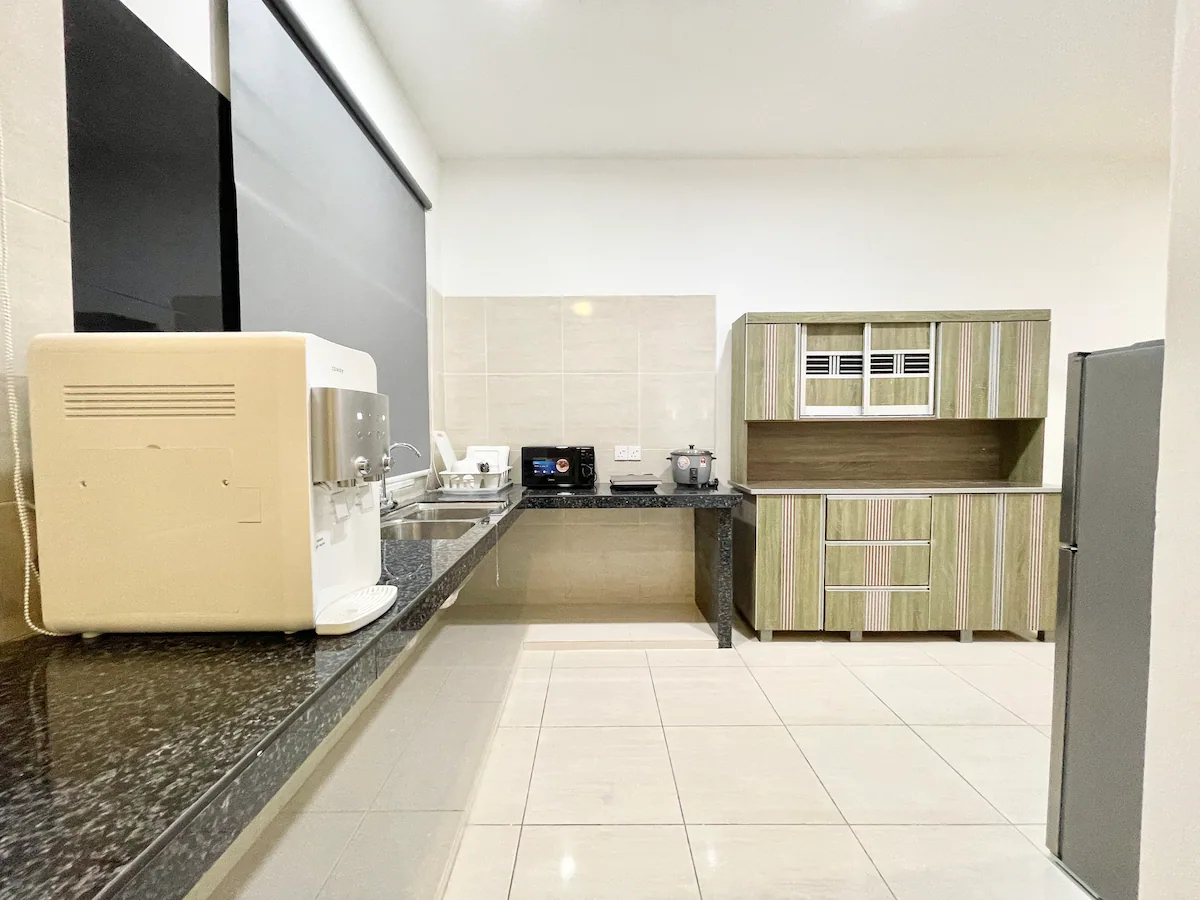 Others, A Cheerful 4BR Home/12 pax, 5mins to shops & mall, Langkawi