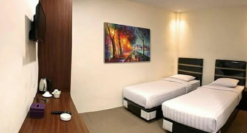 Bedroom 2, HOTEL SUPERSTAR, Dumai
