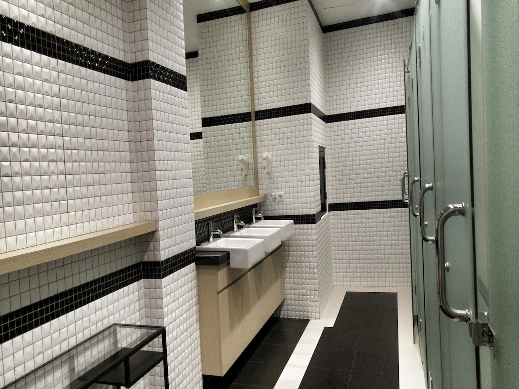 Bathroom 3, Pod House, Makassar