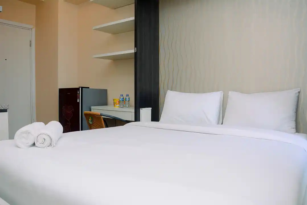 Bedroom 4, Comfy Studio Green Pramuka Apartment with City View, Central Jakarta