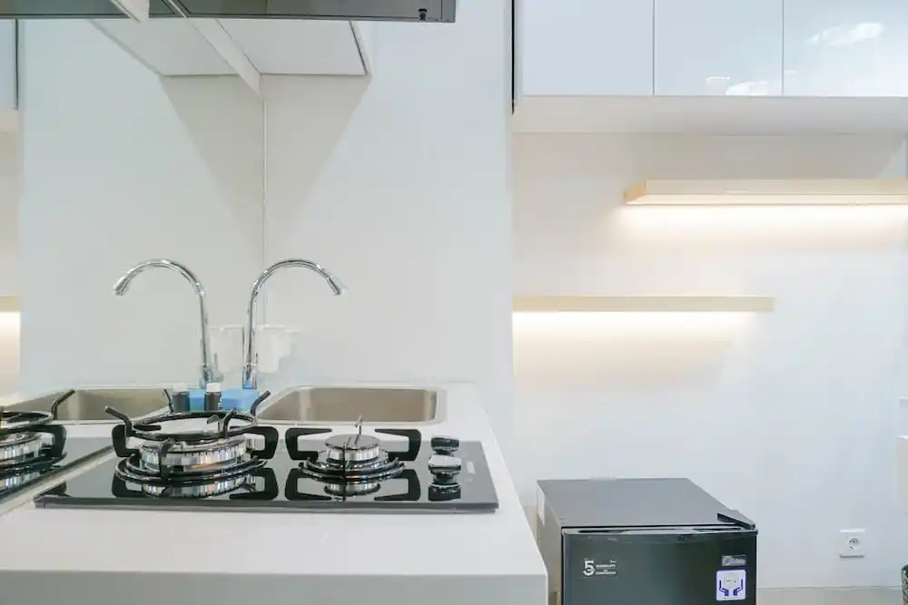 Others 2, Spacious and Modern Studio at Atlanta Apartment by Travelio, Depok