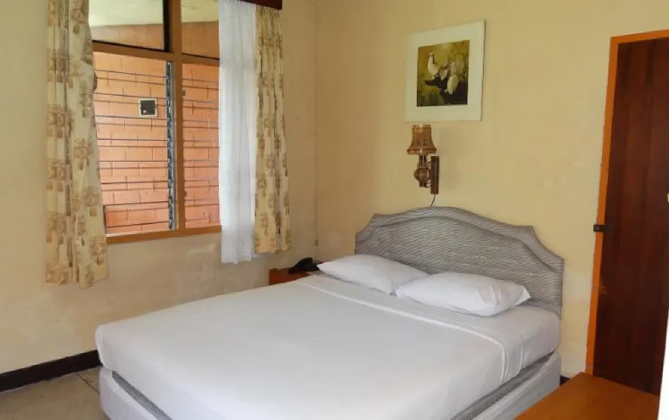 Bedroom 3, Hotel Surya Indah Cipanas, Cianjur