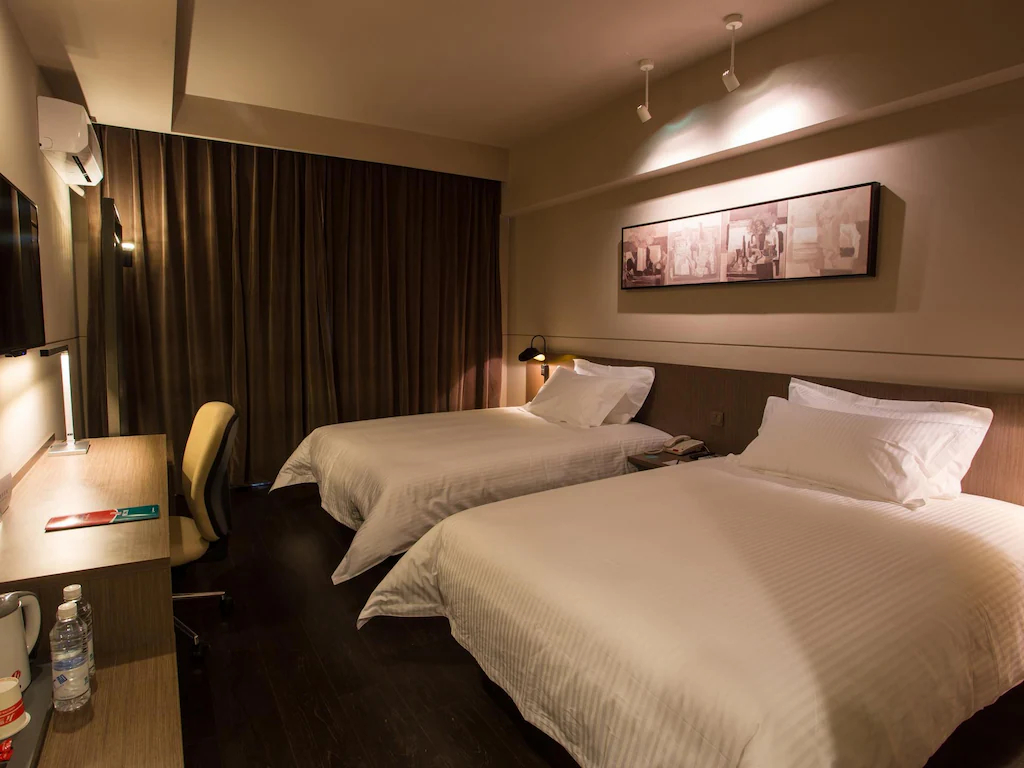 Bedroom 5, Jinjiang Inn Select (Shanghai Pudong Airport), Shanghai