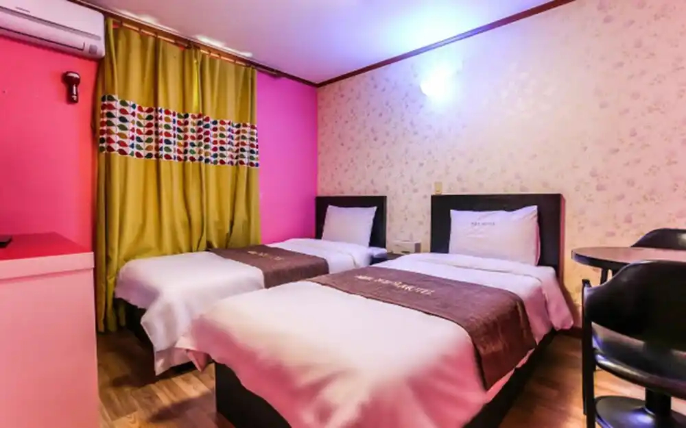 Bedroom 3, Jeongdongjin Motel, Gangneung