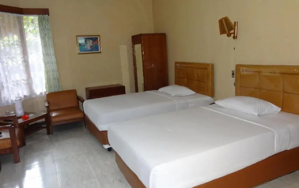 Bedroom 4, Hotel Surya Indah Cipanas, Cianjur