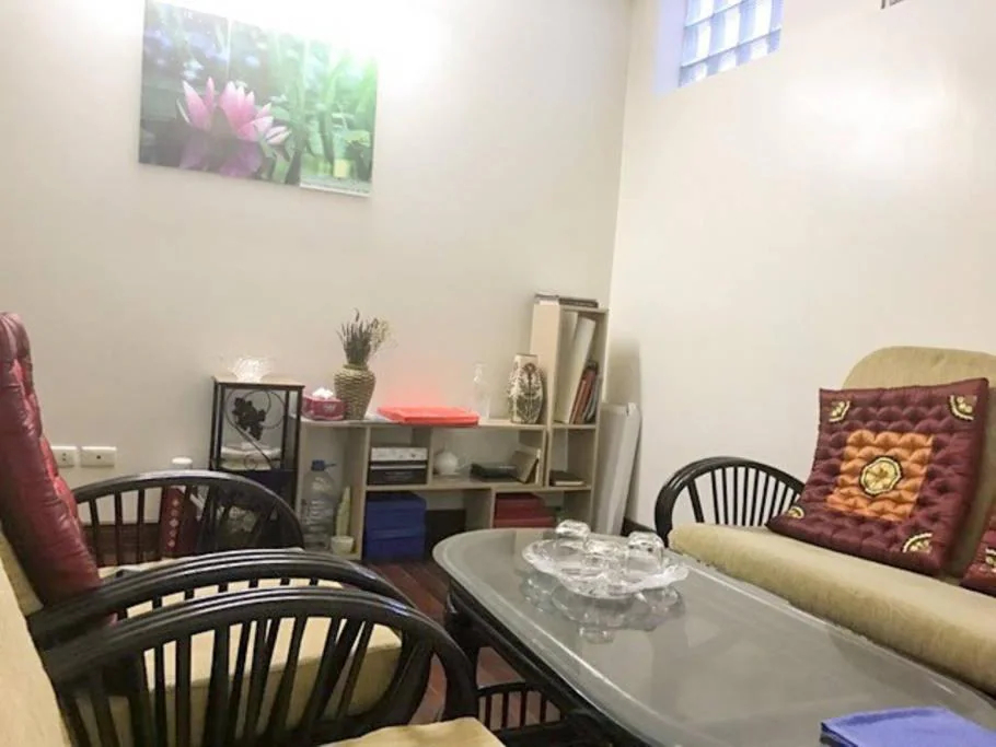 Others 4, LA house, Hai Bà Trưng