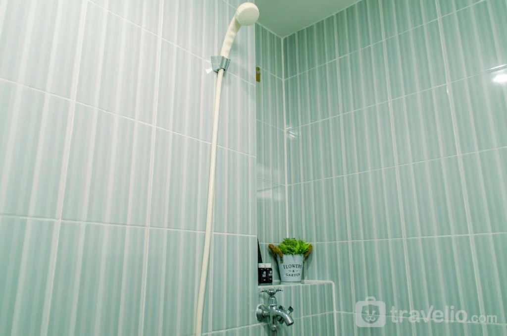 Bathroom 2, Homey And Simply 2Br At Cinere Resort Apartment, Depok