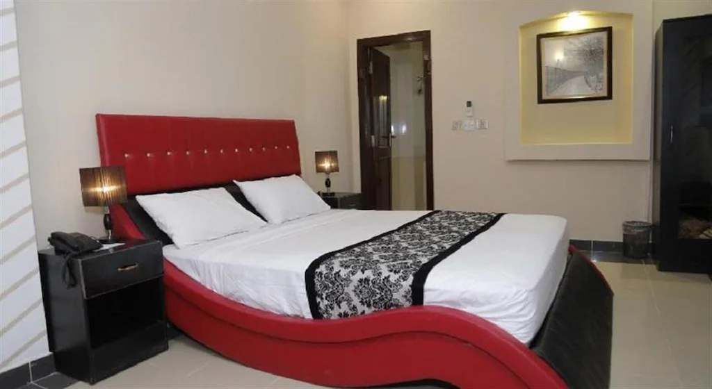 Bedroom 2, Galaxy Heights Inn, Bahawalpur