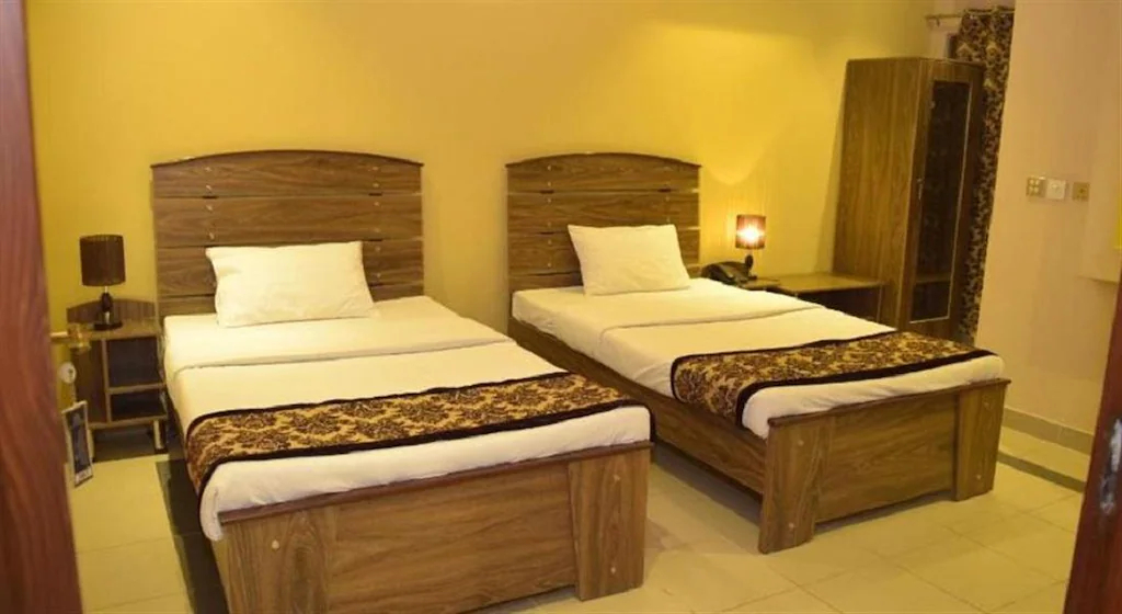 Bedroom 5, Galaxy Heights Inn, Bahawalpur