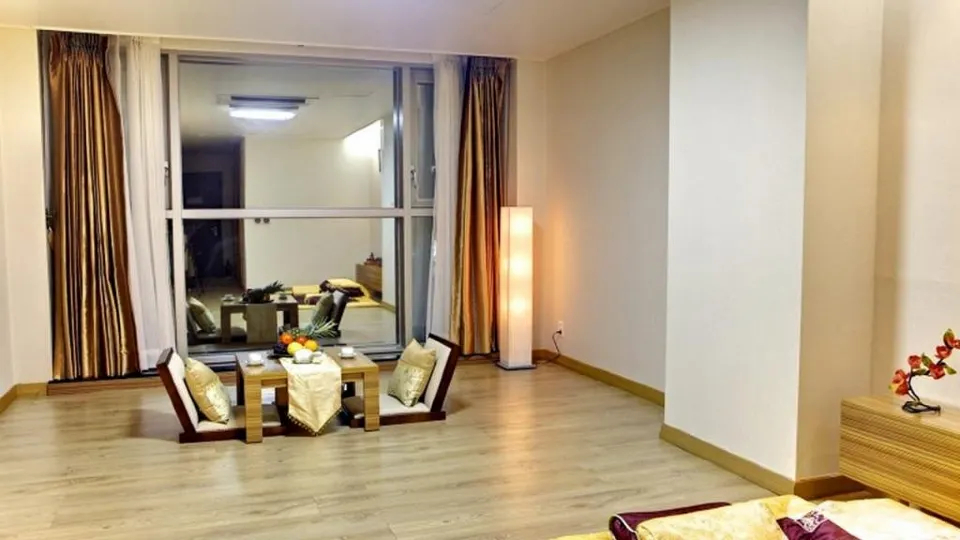 Others 3, The Class 300 Condominium, Sokcho