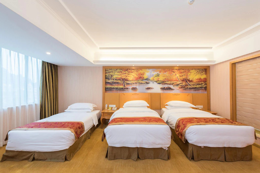 Bedroom 3, Vienna Hotel Guangxi Guili Jichang Road Rongshan, Guilin