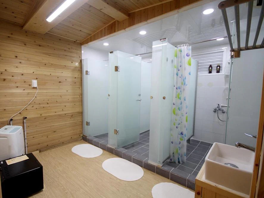Bathroom 3, Cheongdam Guest House, Gangnam