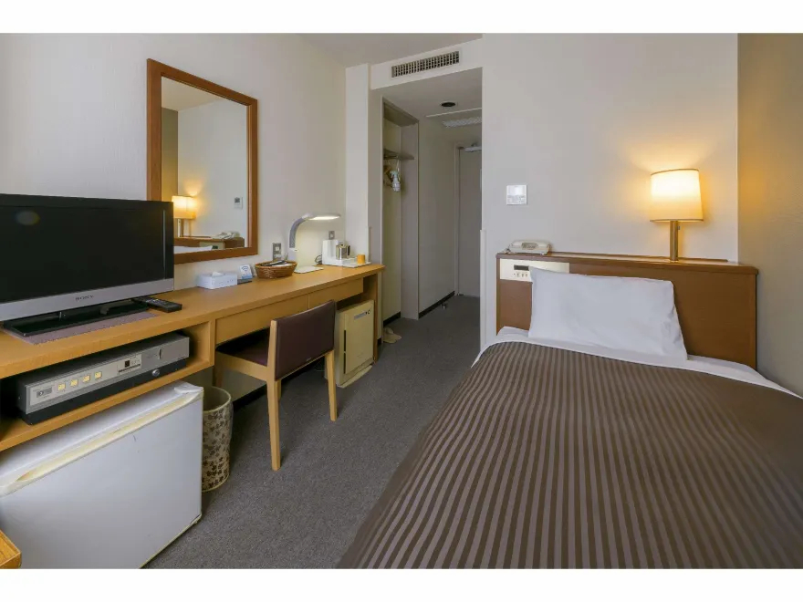 Bedroom 5, Hotel Sunroute Tokuyama, Shūnan