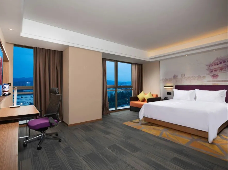 Bedroom 5, Hampton by Hilton Chengdu Longquan, Chengdu