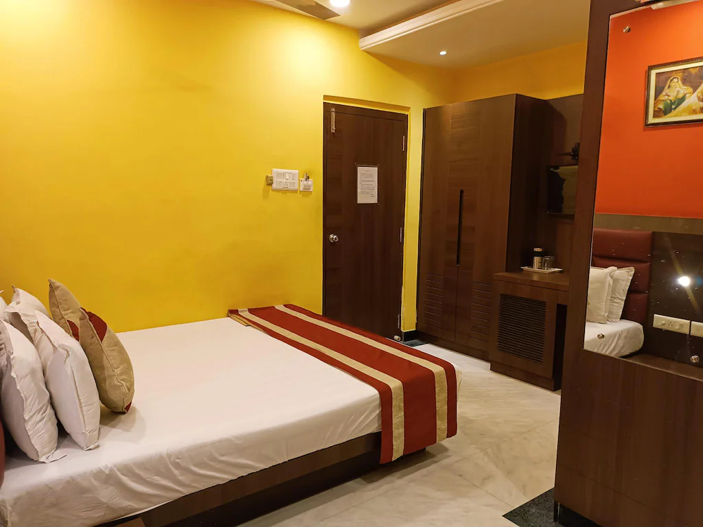 Bedroom 5, Hotel Mulberry, Kolkata